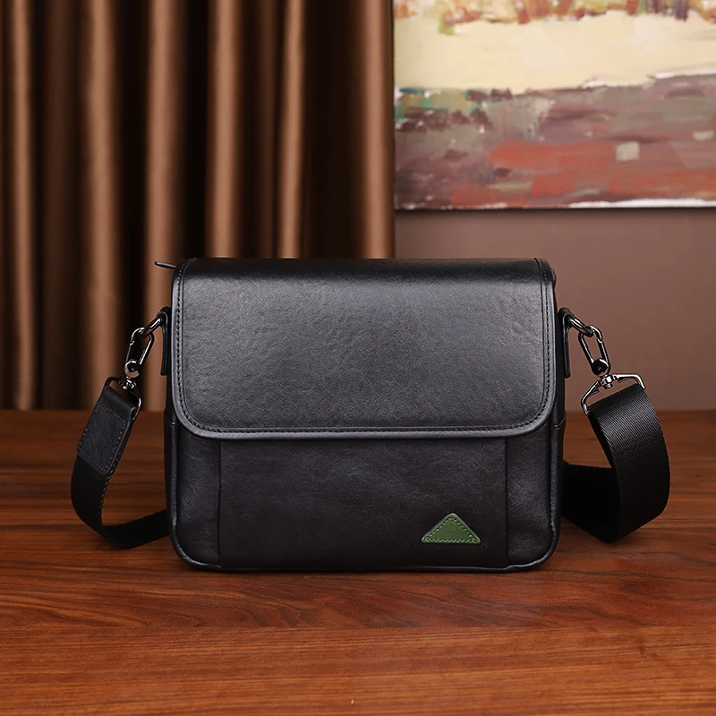 男士真皮单肩斜挎包原创小众方形日常通勤男包植鞣皮休闲背包男