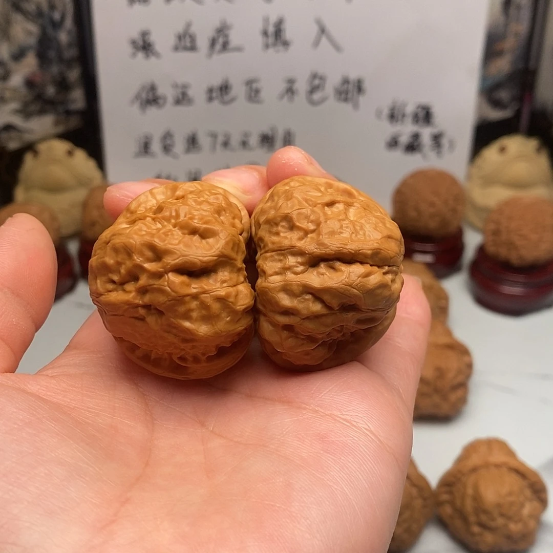 文玩核桃吊坠峰*蛤蟆头40