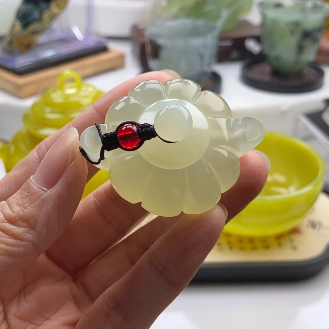 岫玉未镶嵌四大名玉手把壶