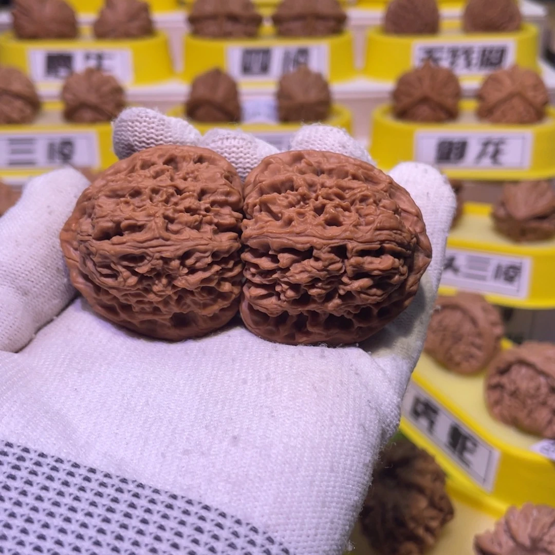 始***x桃核把件三角南疆