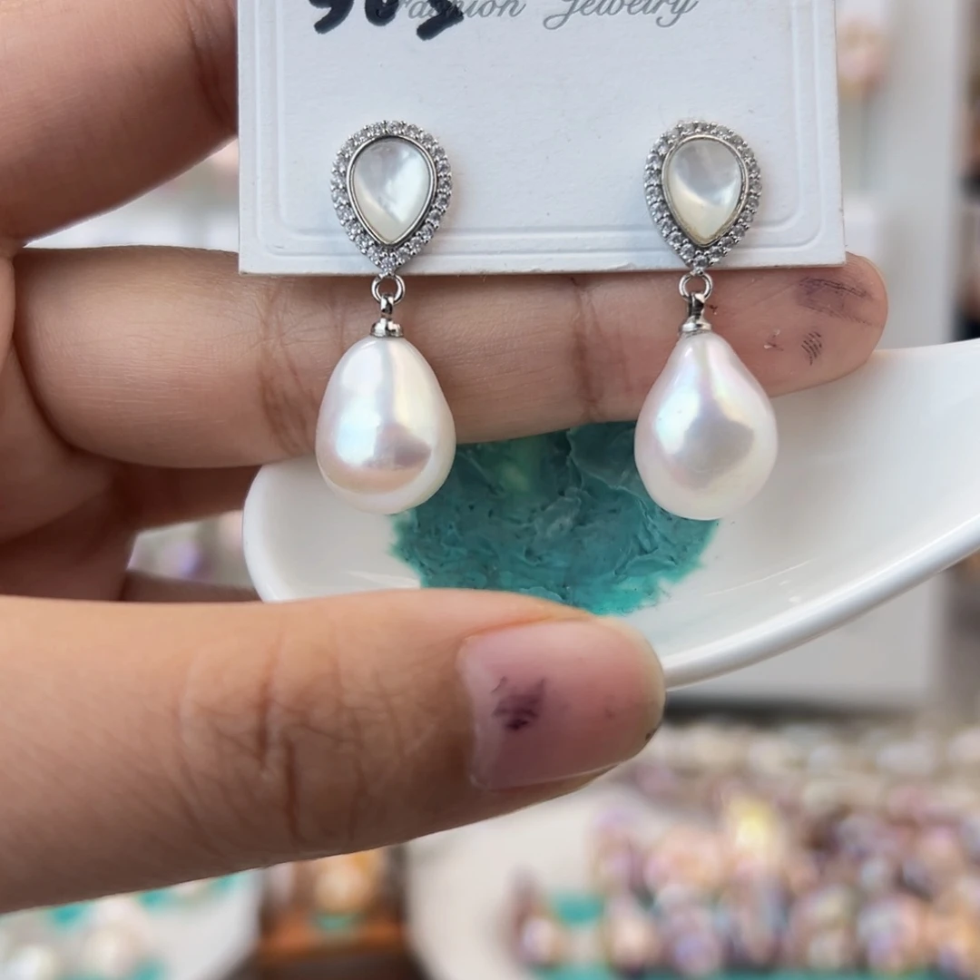 淡水珍珠耳饰未镶嵌