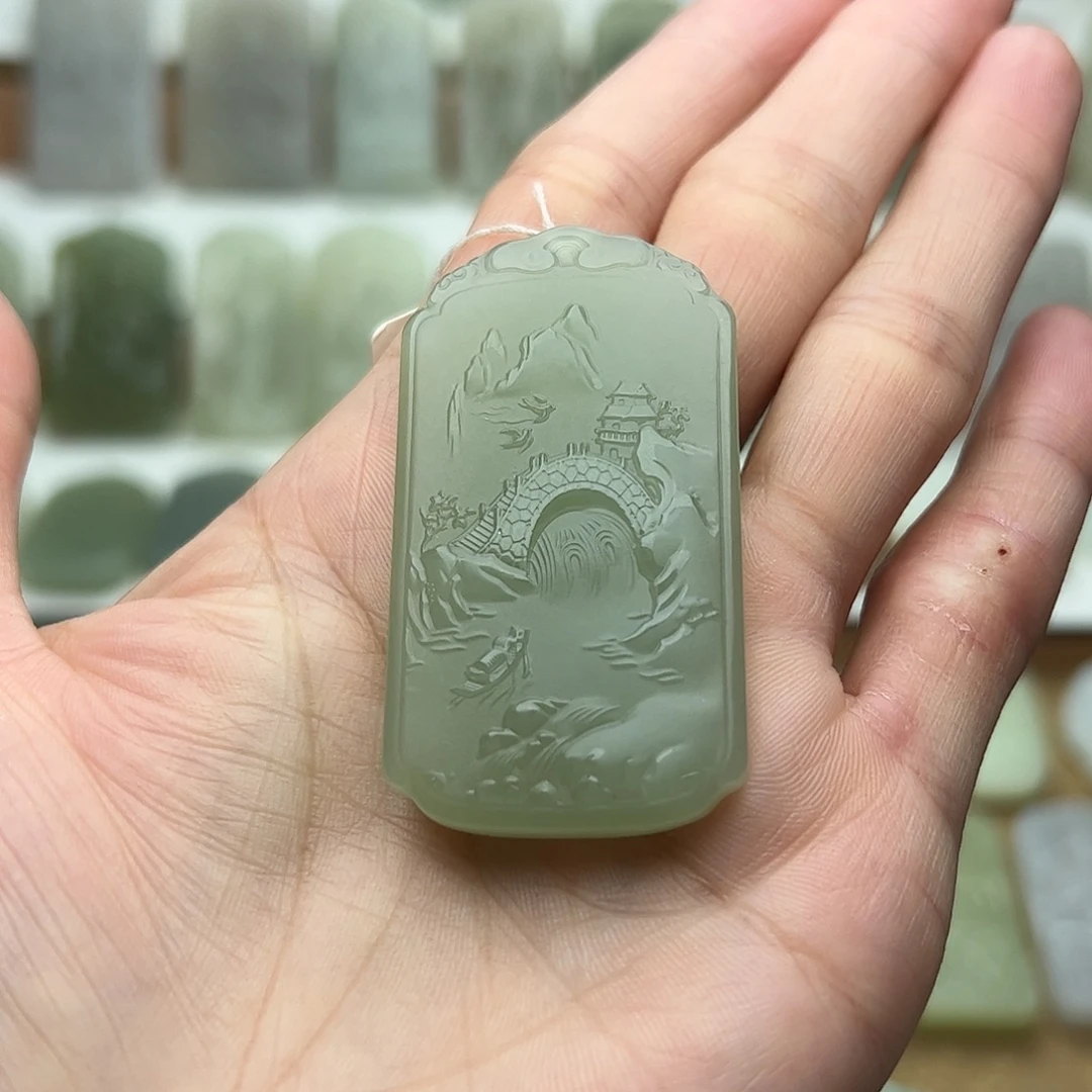 冥***中和田玉未镶嵌颈饰