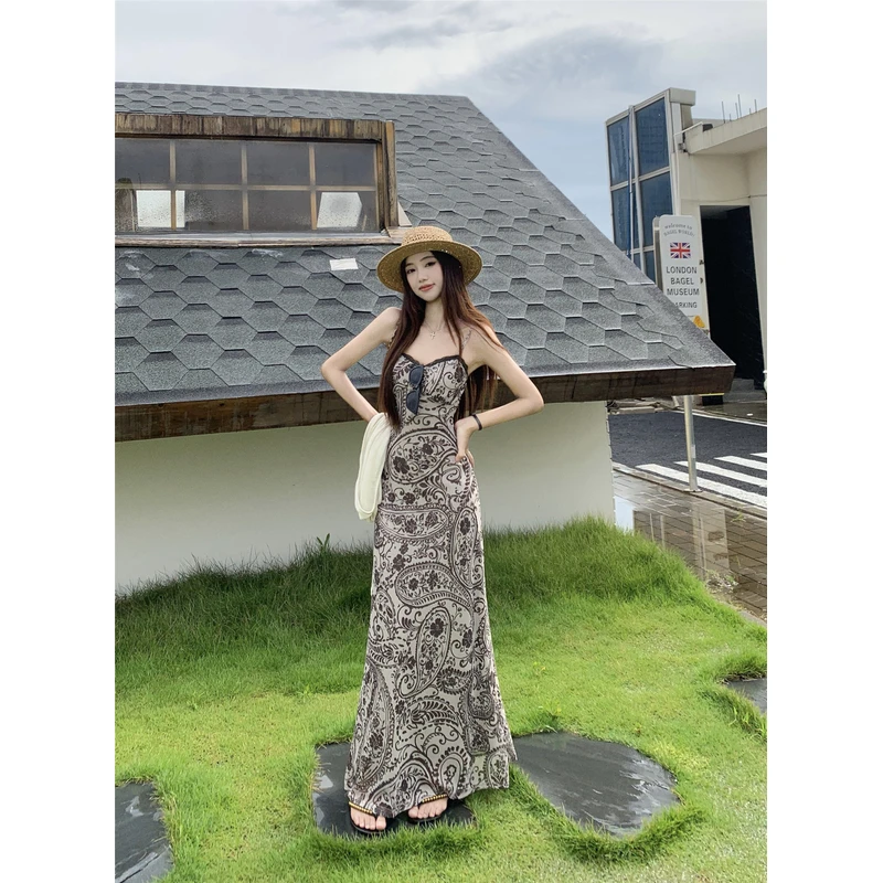 度假风复古印花蕾丝拼接连衣裙女夏季气质垂感收腰显瘦A字长裙子