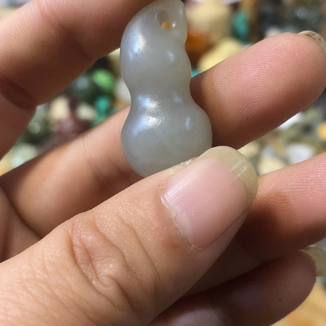 和田玉（糖玉）未镶嵌挂件