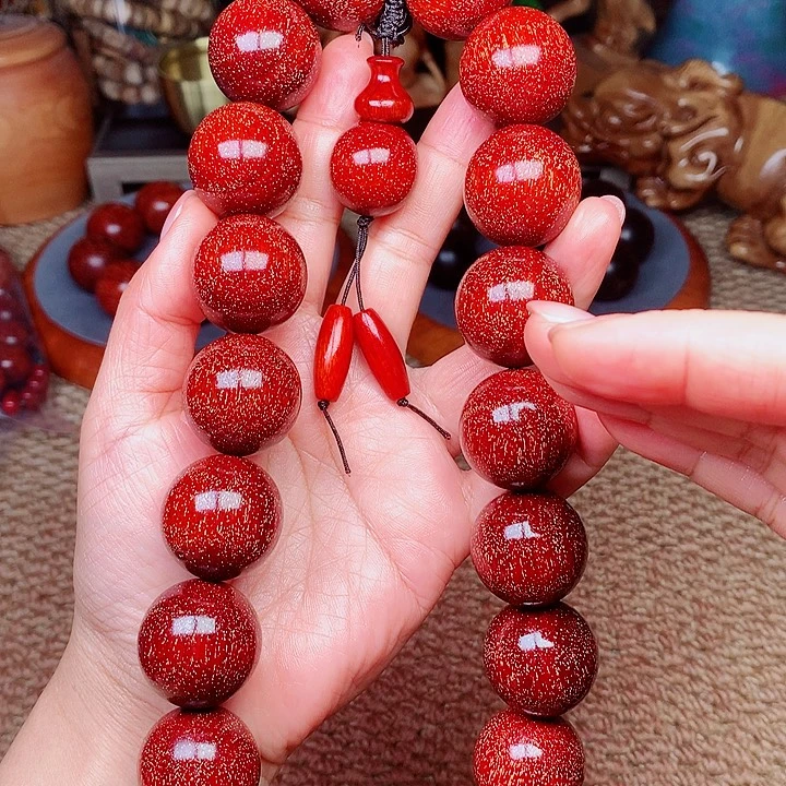 檀香紫檀（小叶紫檀）桃2.5红手持