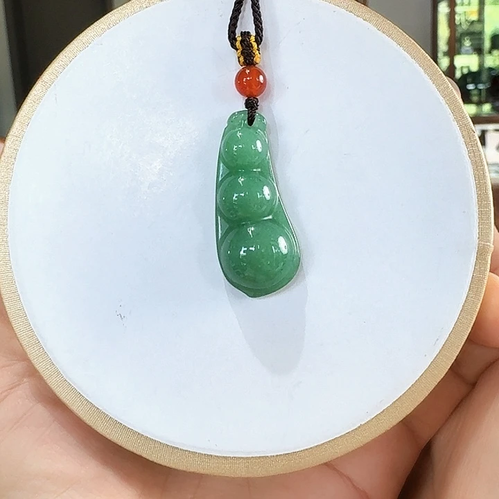 密玉（石英质玉）未镶嵌颈饰