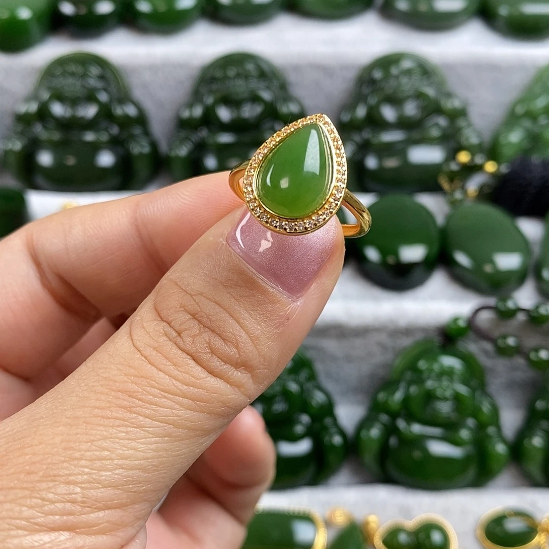 和田玉（碧玉）未镶嵌颈饰