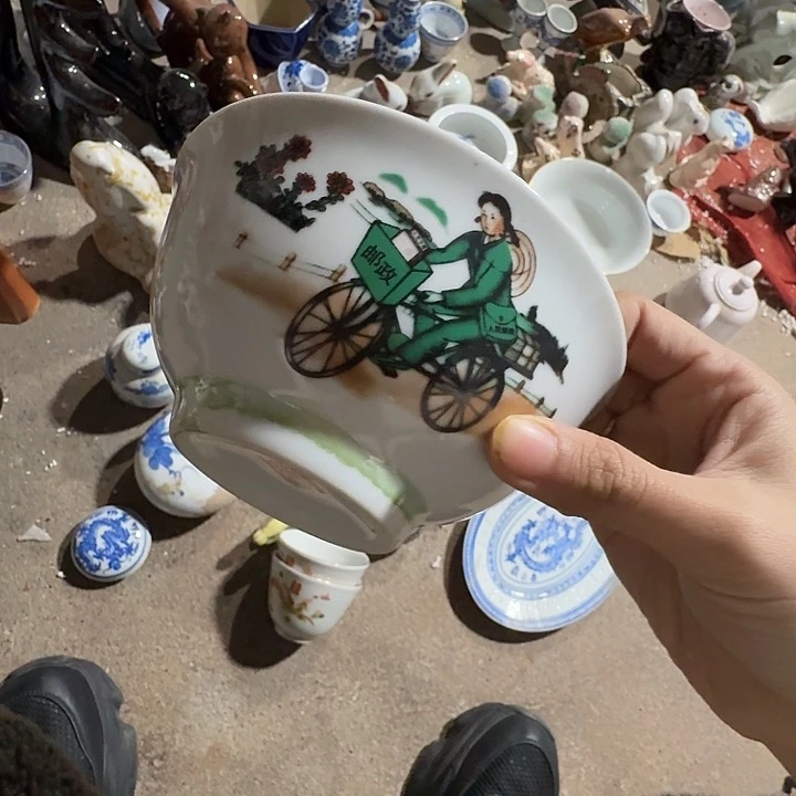 景德镇的陶瓷瓷器