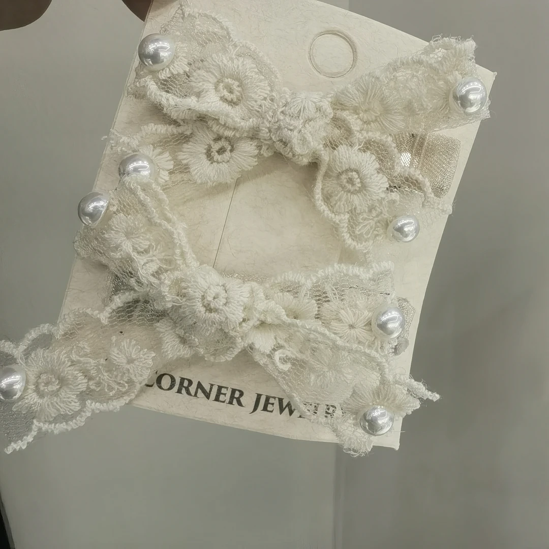 F716白色蕾丝蝴蝶结边夹一对