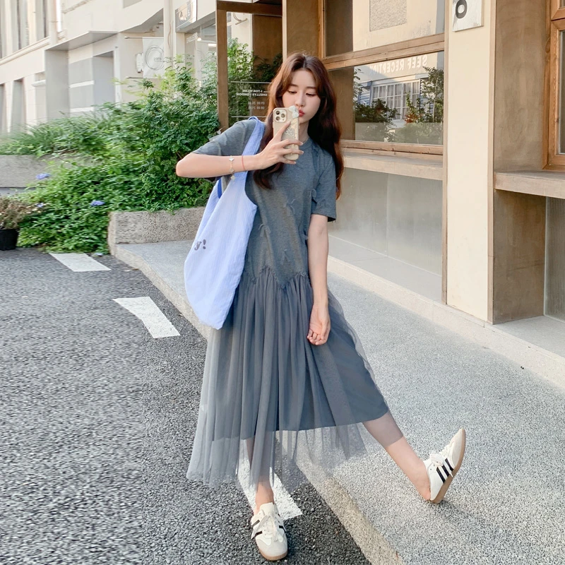 网纱拼接连衣裙夏季女2025新款松弛感穿搭韩系极简ins风灰色T恤裙