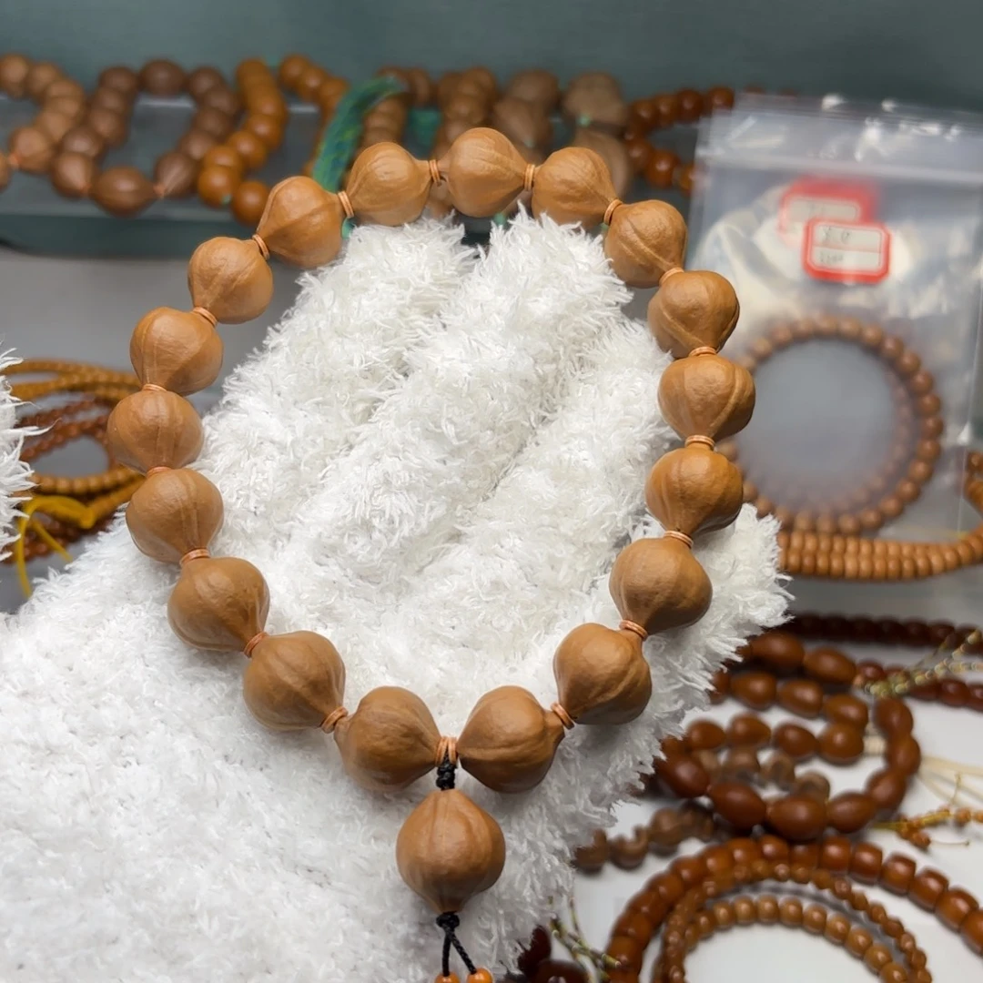 吊坠橄榄核1.67蜜桃