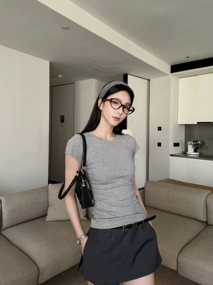 E11-2灰色“纯色”短袖