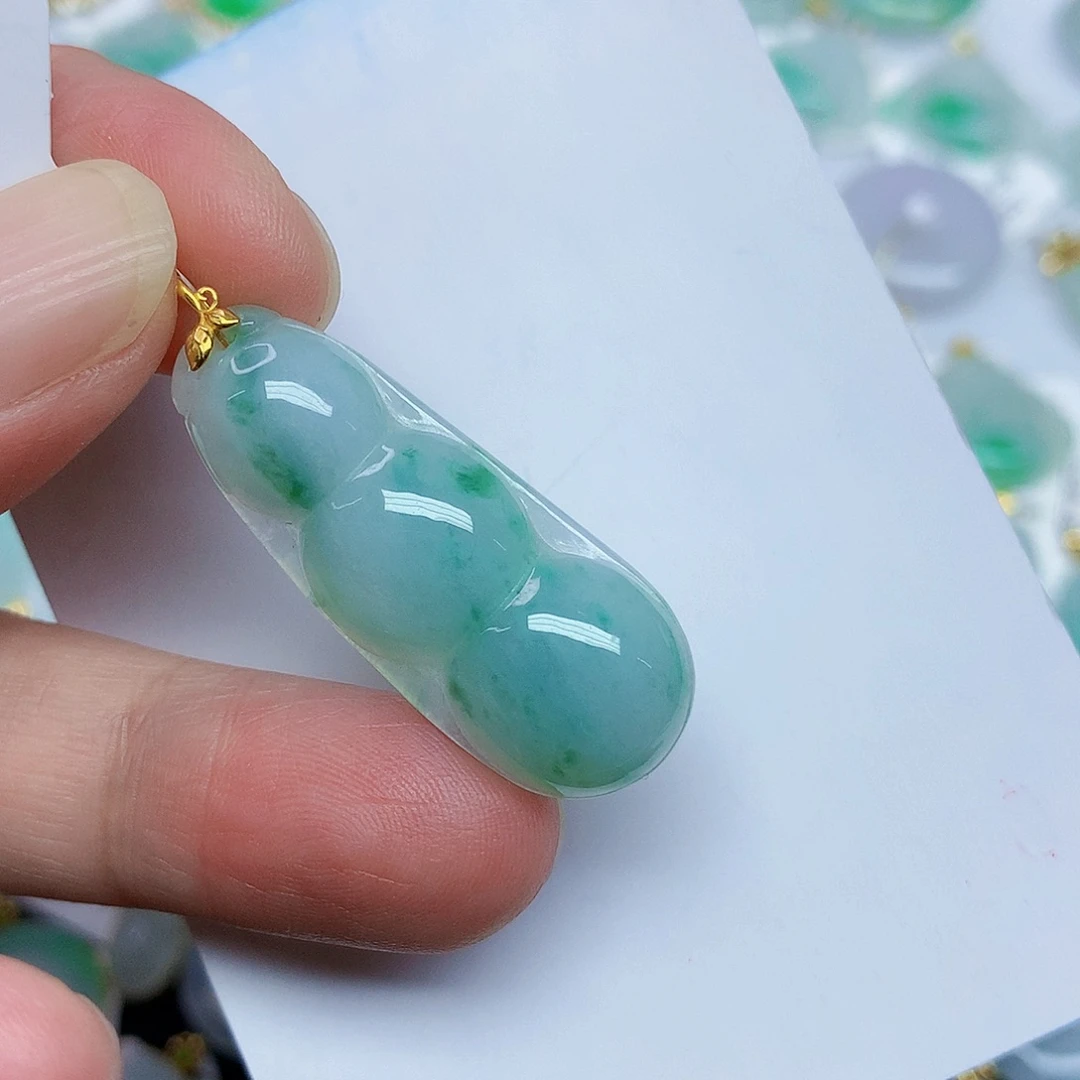 翡翠18K金镶嵌颈饰3566889