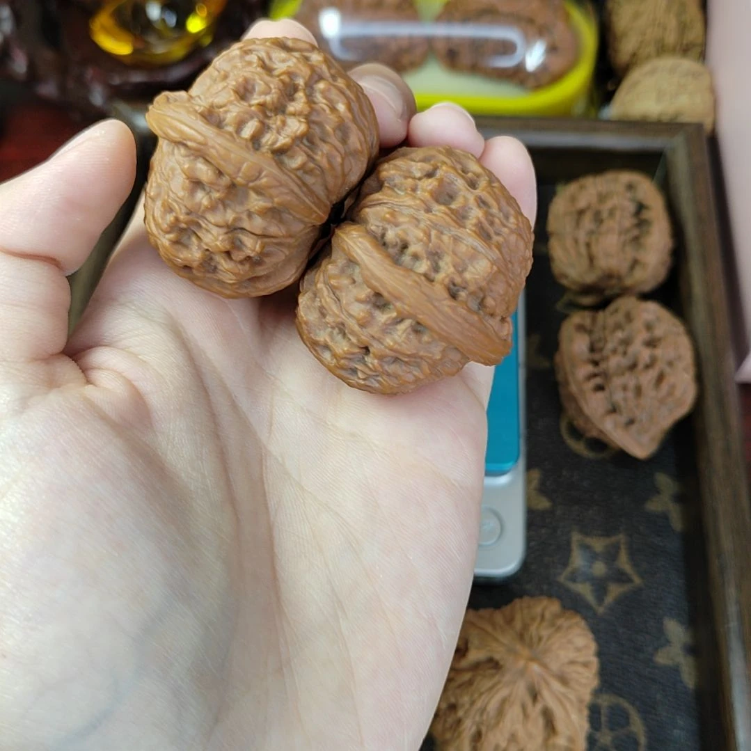 无***说吊坠文玩核桃红狮子