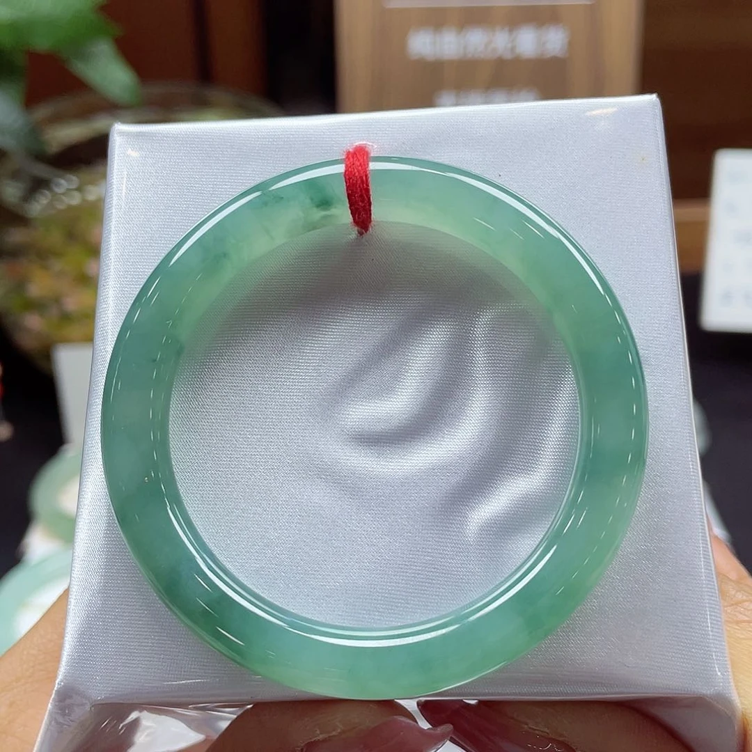 翡翠手镯未镶嵌70 号链接
