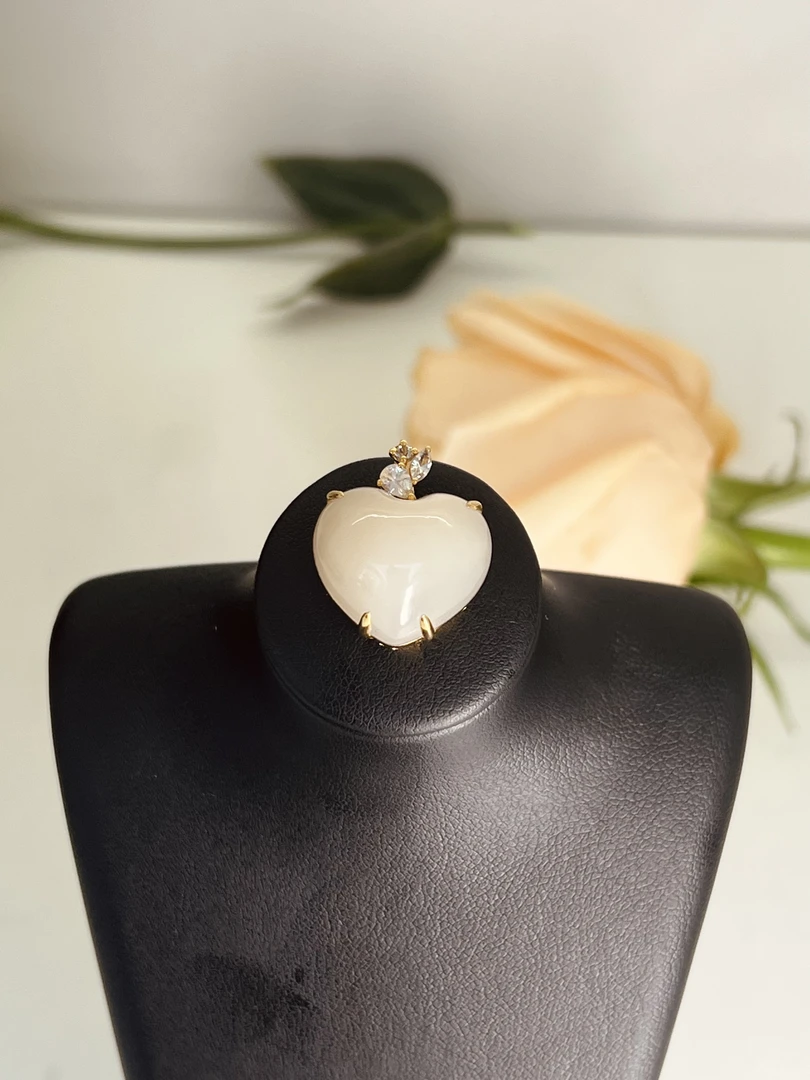 壹屿珠宝 和田玉典藏 单珠吊坠