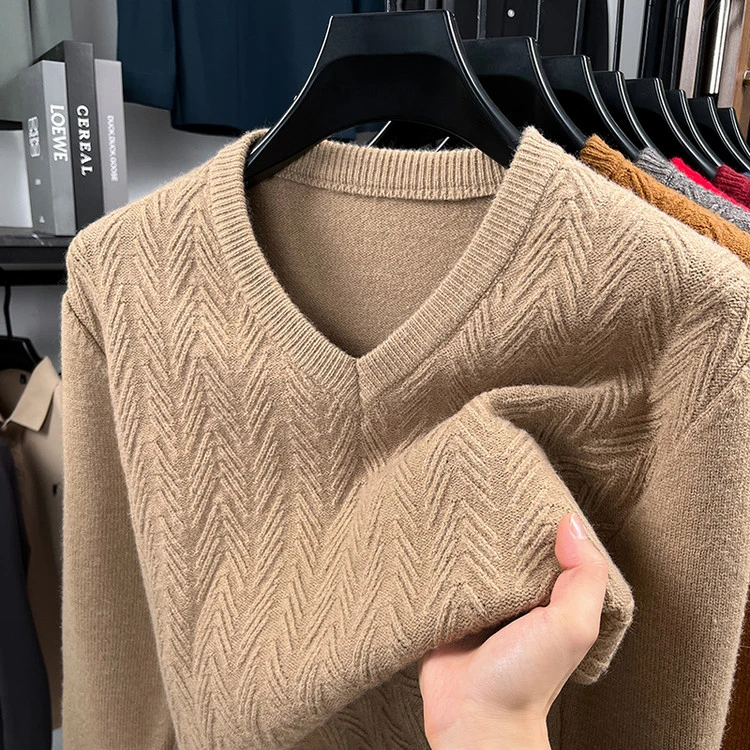 冬季V领加厚保暖男毛衫新款针织衫宽松中年打底提花爸爸粗针毛衣