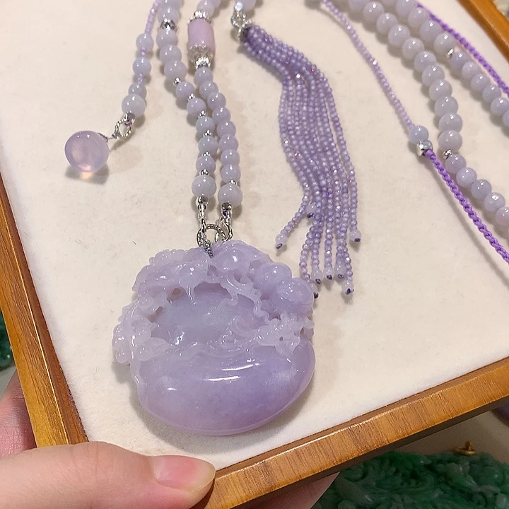 翡翠未镶嵌颈饰翡翠吊坠