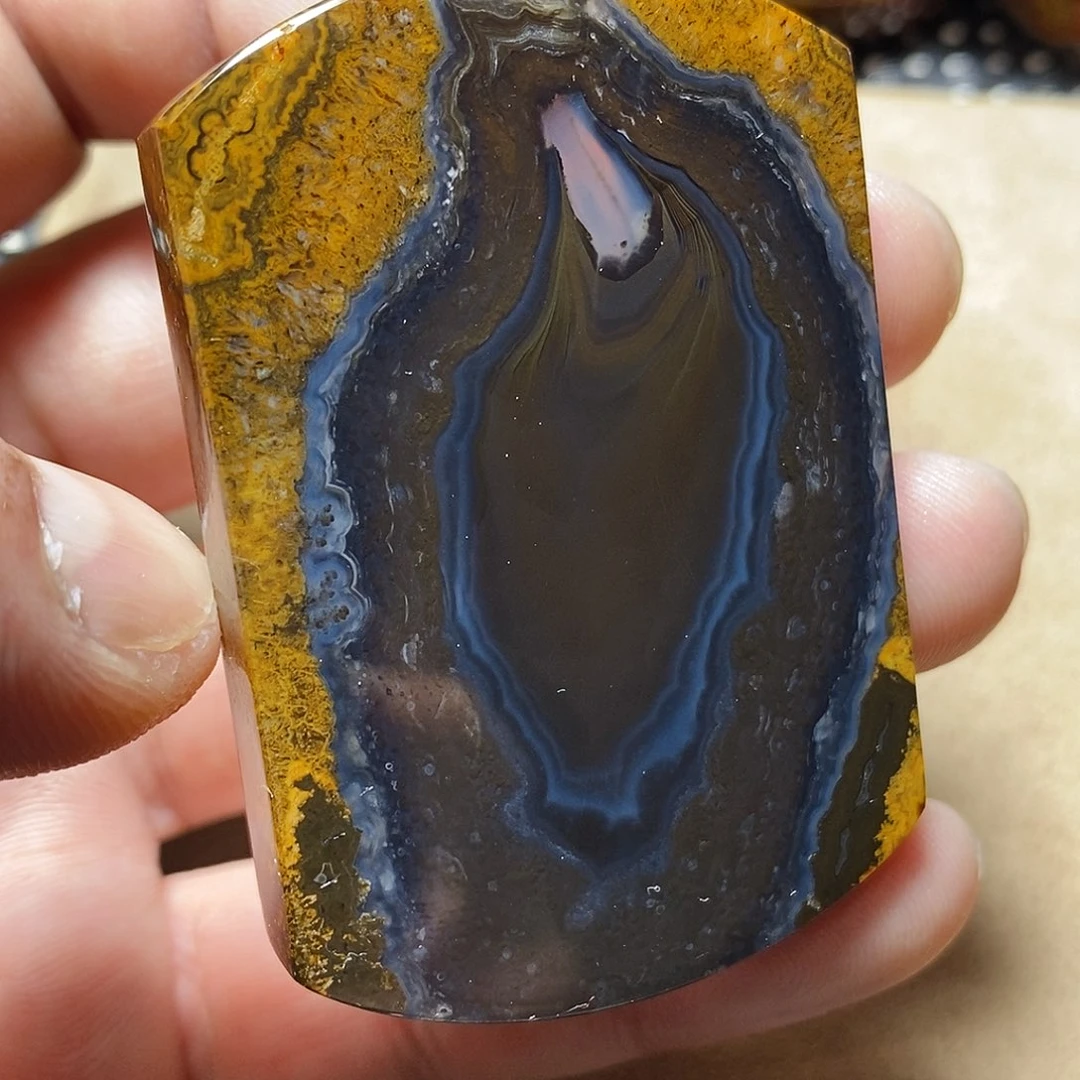 玛瑙/玉髓颈饰未镶嵌维*