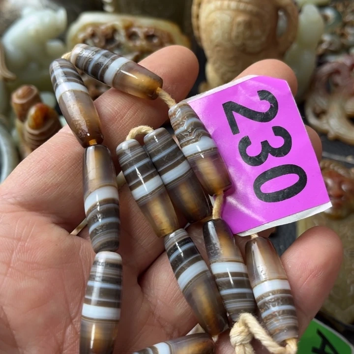 玛瑙/玉髓颈饰未镶嵌