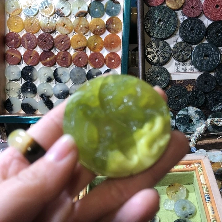 岫玉岫玉挂件未镶嵌