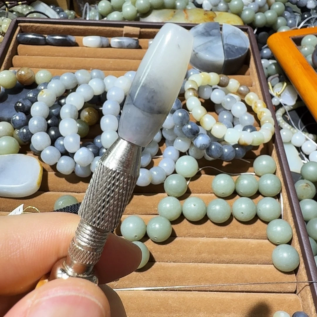 和田玉未镶嵌车挂