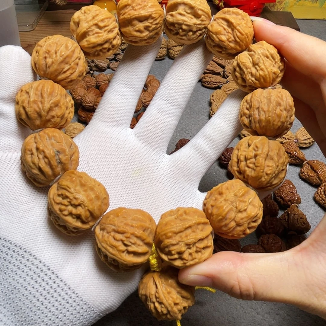 核桃粗筋疙瘩纹手持