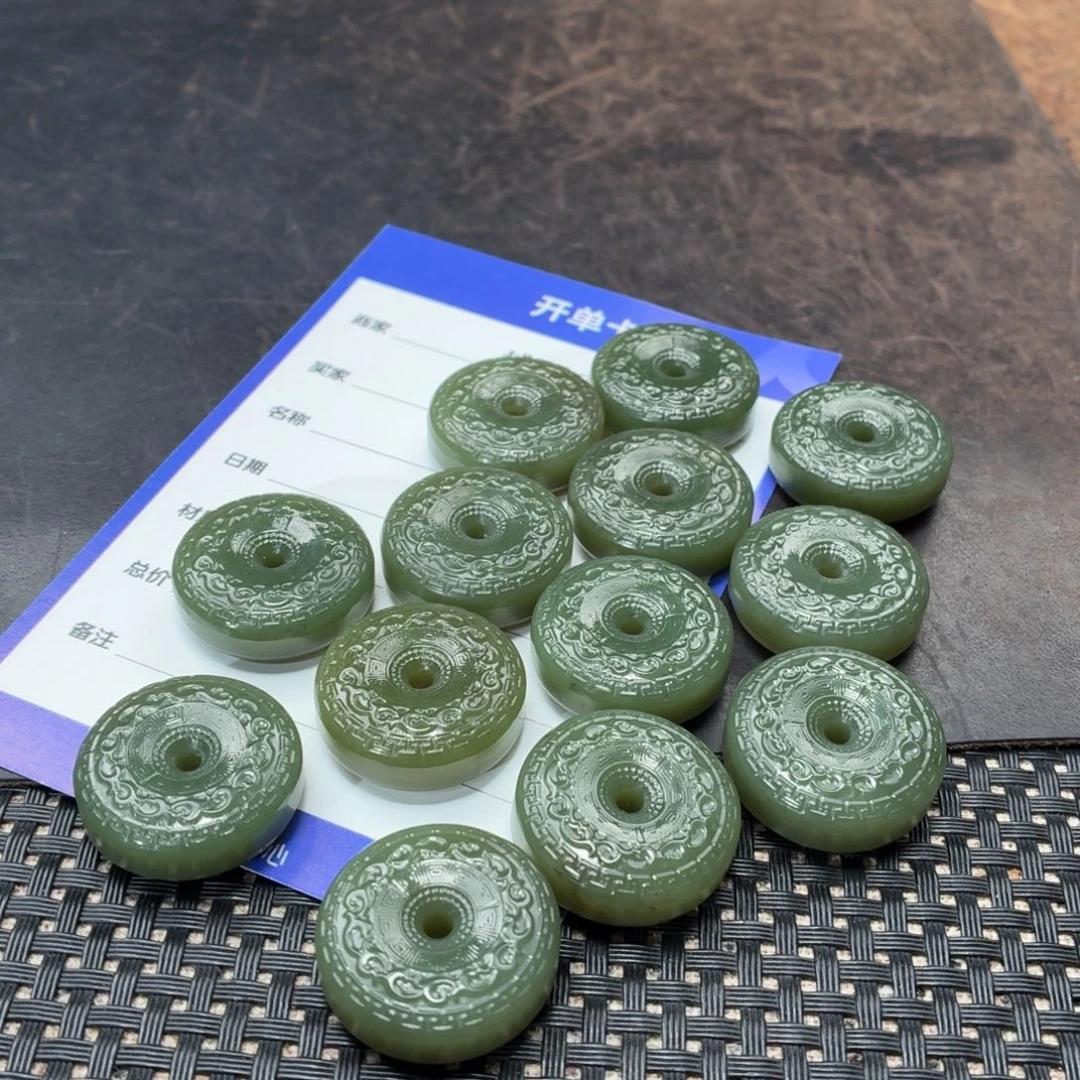 和田玉未镶嵌颈饰多样地发货拍一发一