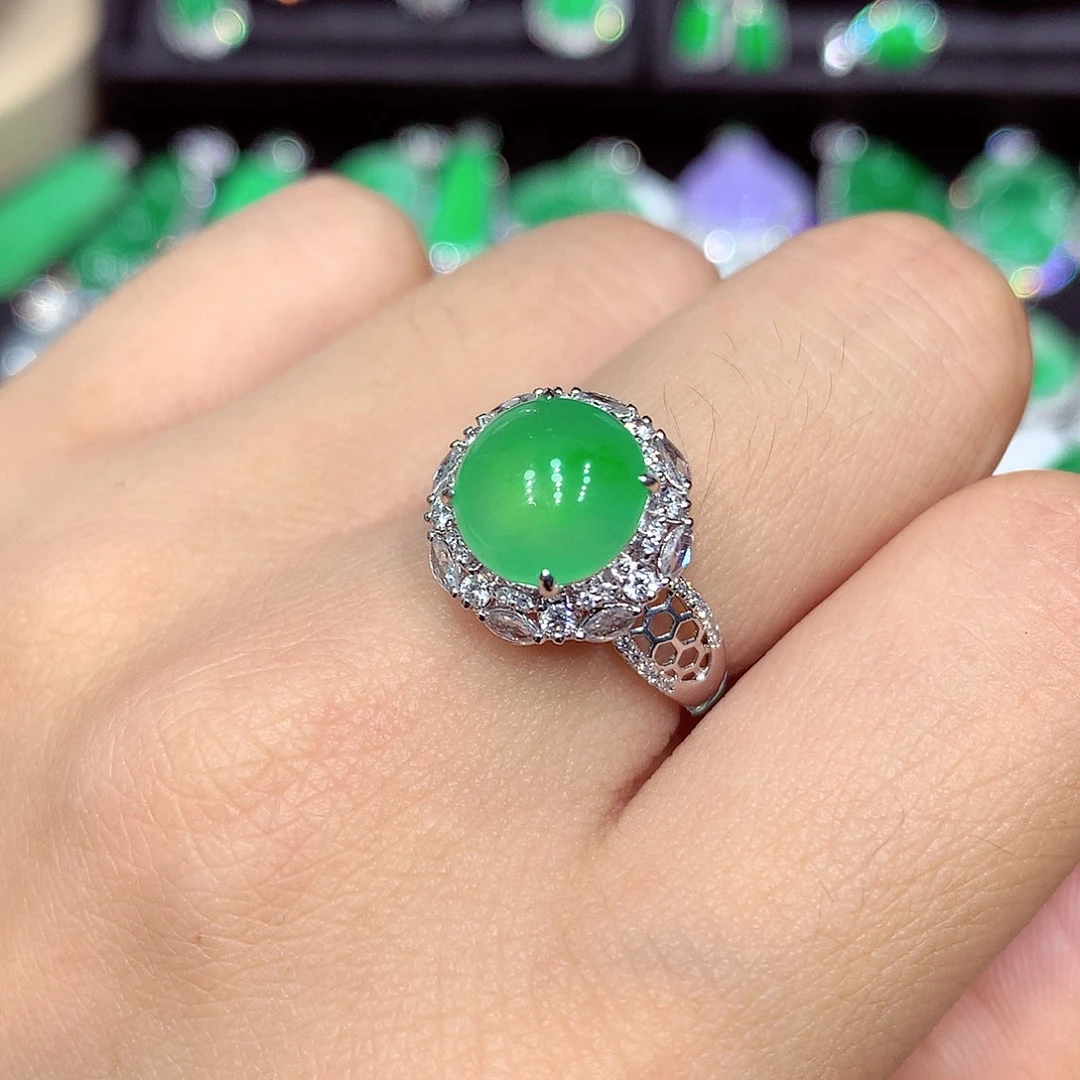 翡翠18K金镶嵌吊坠(赠链)