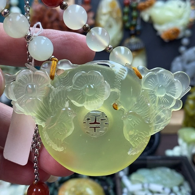 【闪购商品】蛇纹石玉吊坠未镶嵌