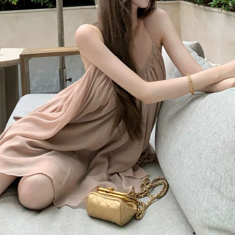 【浪漫匿名】轻熟温柔挂脖露背雪纺连衣裙气质性感宽松无袖裙子