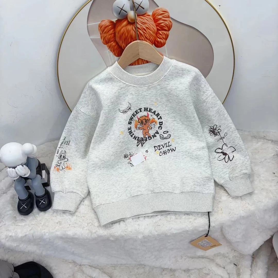 QJ 2024秋季新款休闲舒适可爱印花圆领加绒卫衣 90315