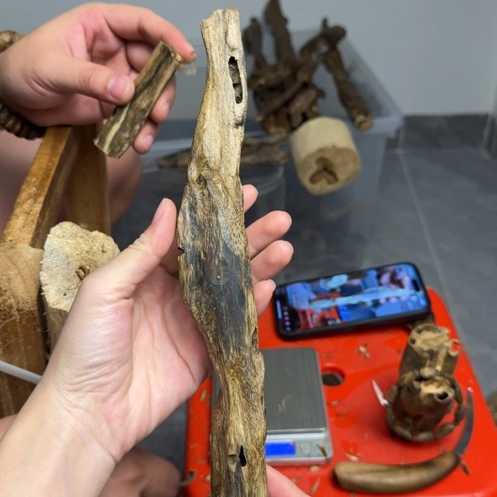 沉香碎屑沉香白棋块料56克