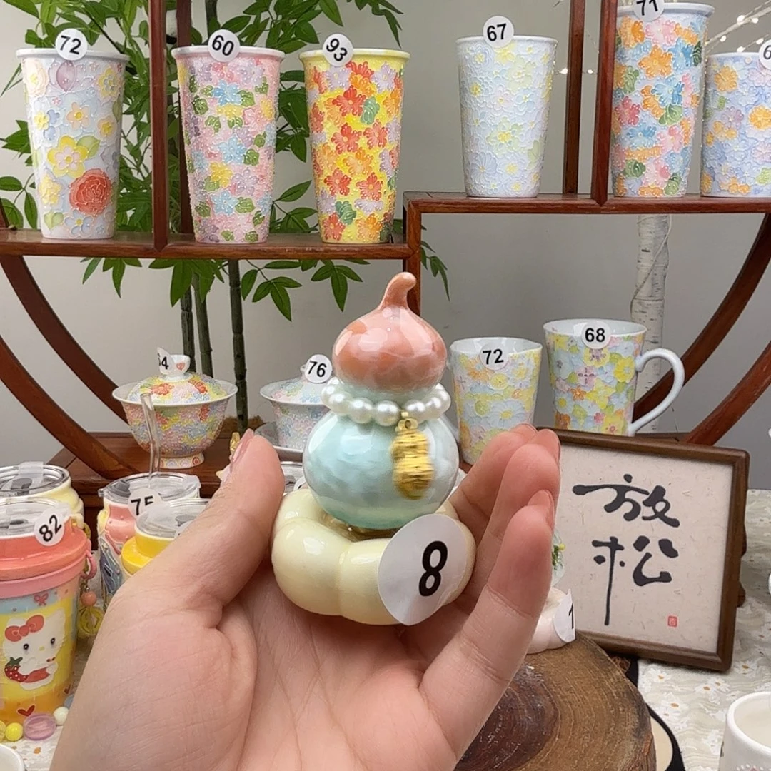 陶摆件8景德镇手绘高温釉下彩