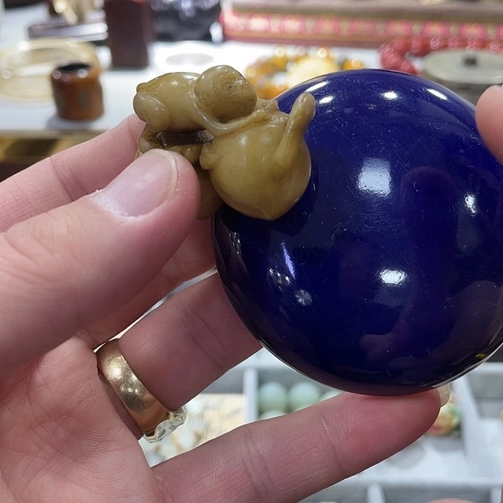 瓷片精致雕刻工艺