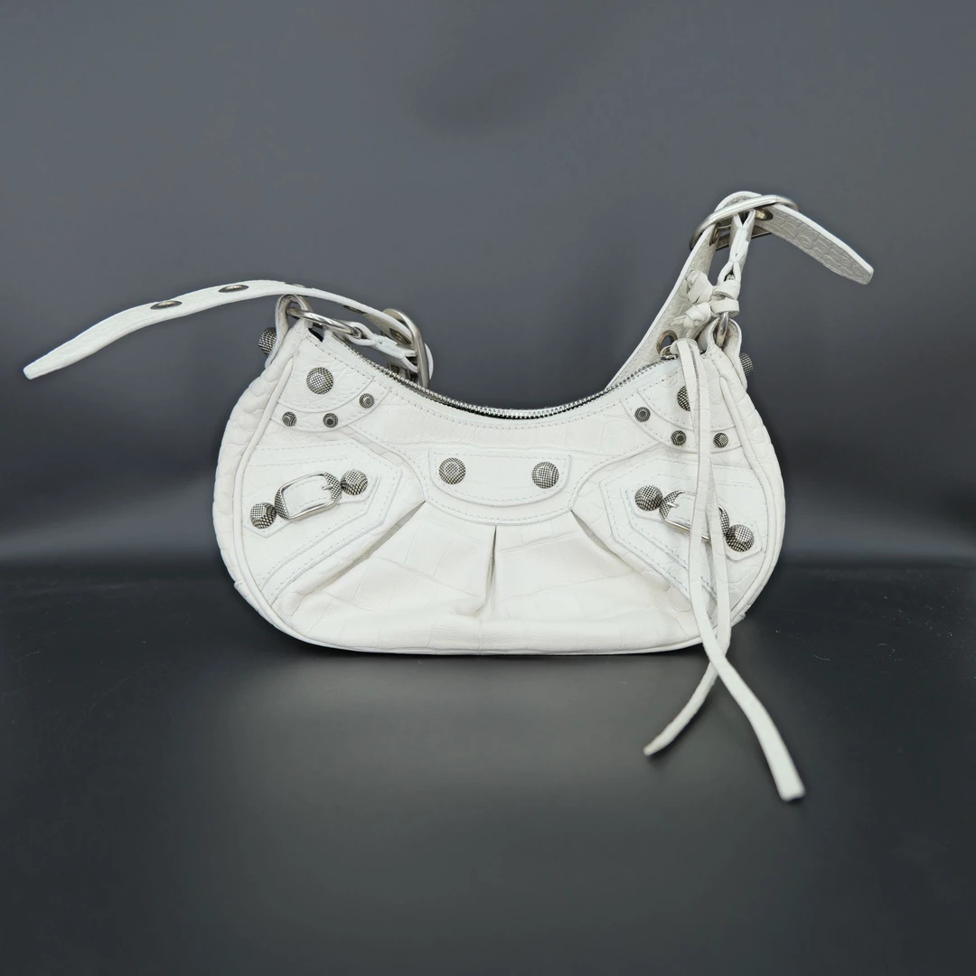 99新 Balenciaga/巴黎世家 巴黎世家月牙机车包鳄压纹白色109