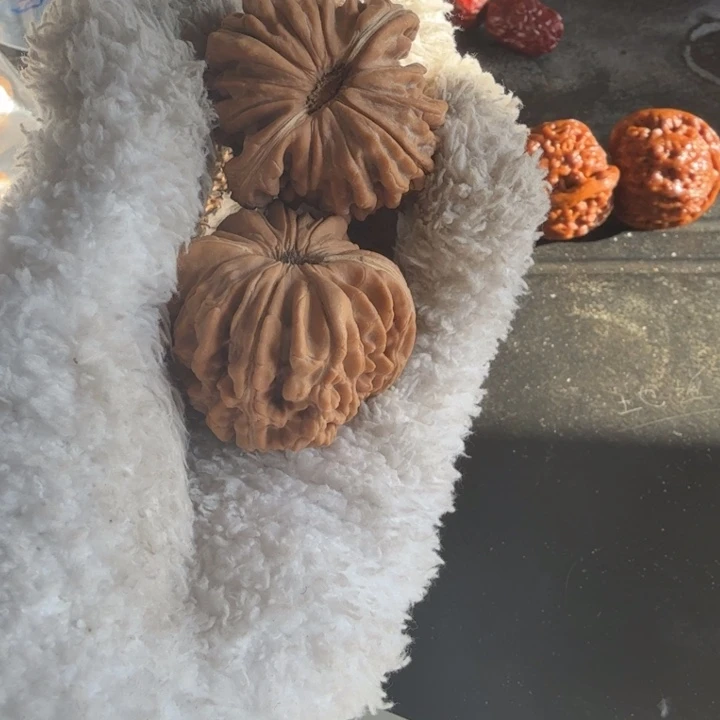 文玩核桃吊坠四座楼