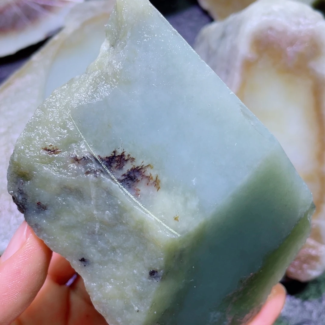 和田玉未镶嵌珠宝半成品