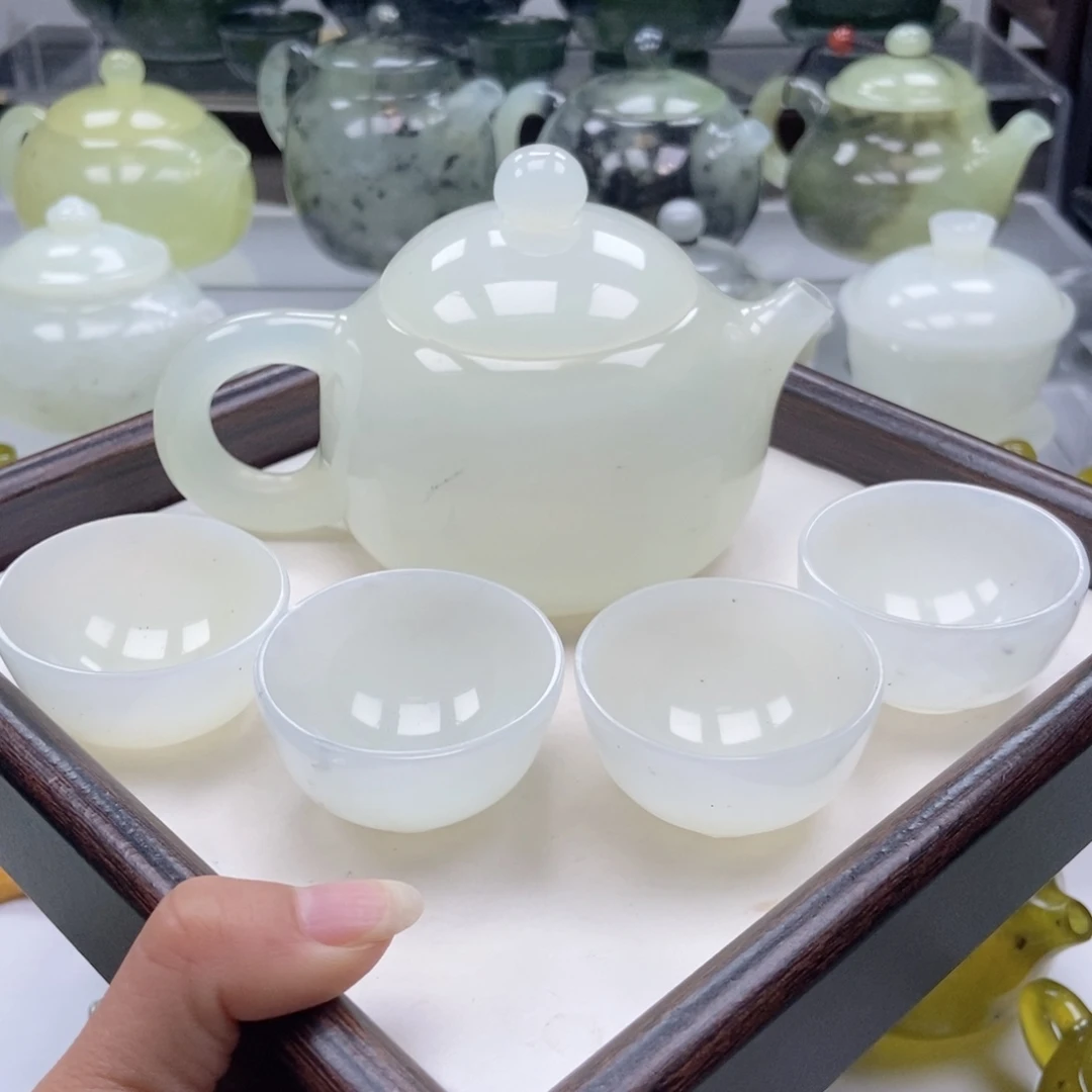 手***辰蛇纹石玉未镶嵌壶