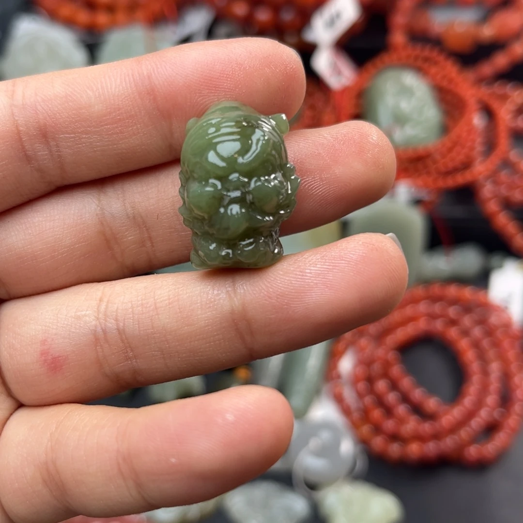 和田玉未镶嵌珠宝奇石