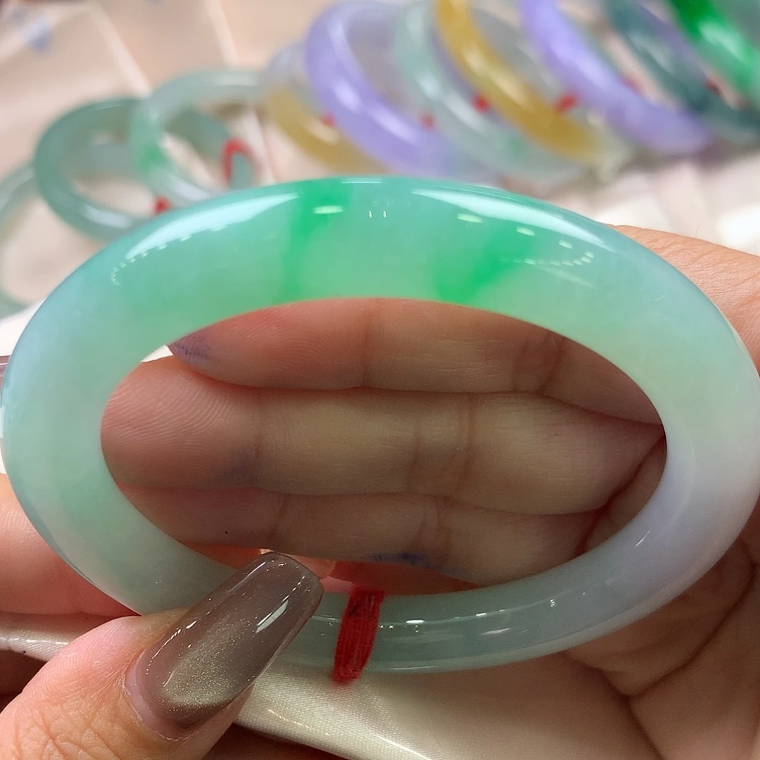 翡翠未镶嵌手镯55圆条