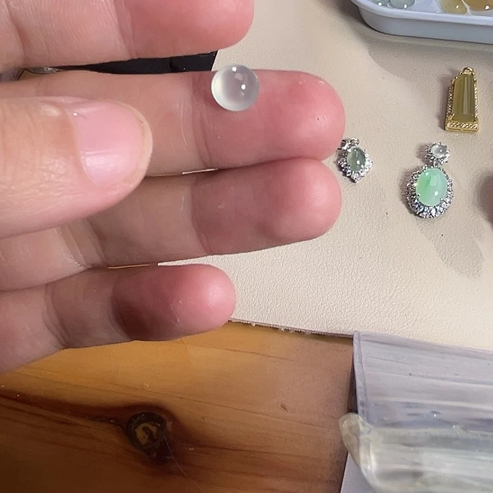 翡翠裸石缅料A货翡翠