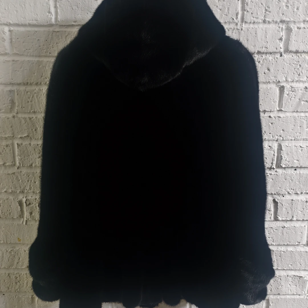 女士秋冬加厚连帽保暖外套