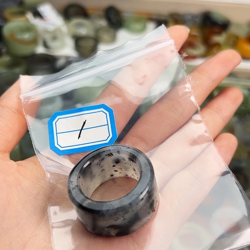 【闪购商品】蛇纹石玉未镶嵌戒指巫*
