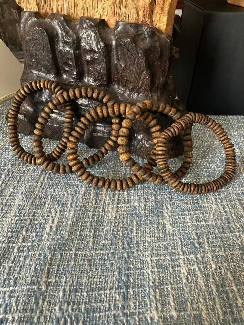 【海南.沉香】海南莺歌绿奇楠沉香随形手串 多样性发一JY8