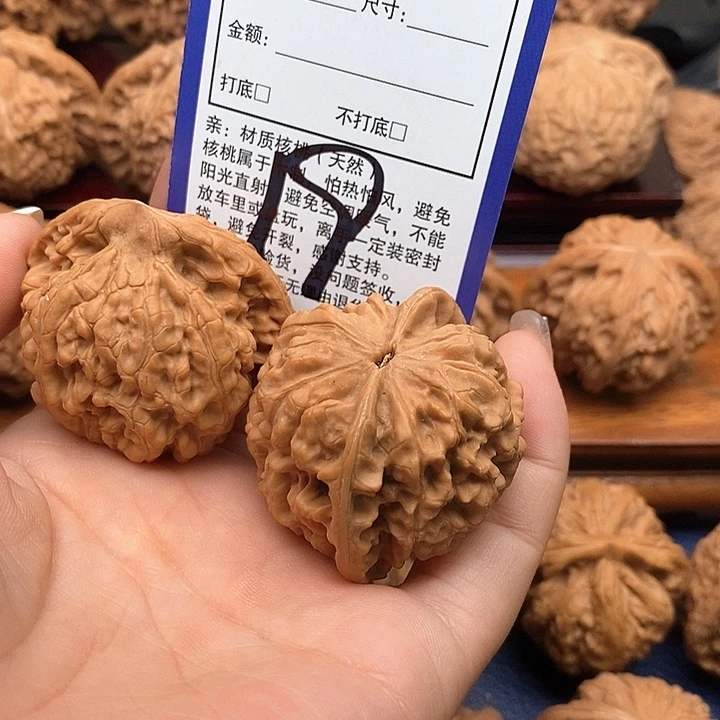 吊坠桃核官帽狮子头43