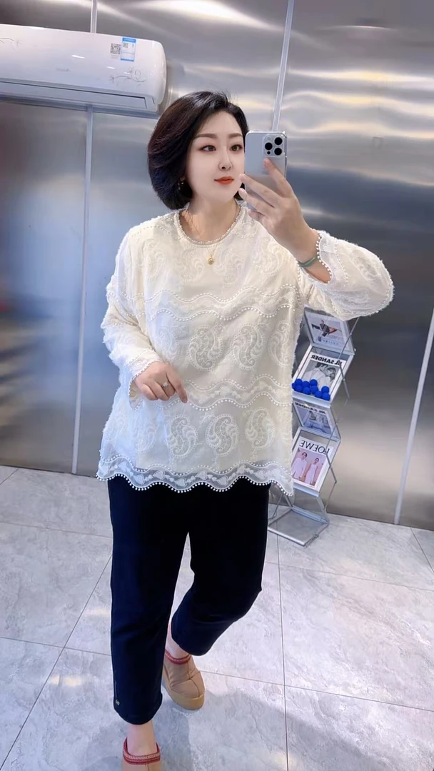 【聪姐推荐】5017韩版时尚提花刺绣重工小衫（衣长75，胸围126）