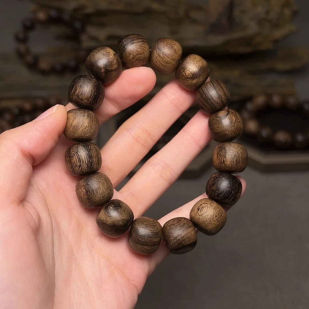 沉香手串越南芽庄白棋楠瘤疤桶珠1.3×1.4