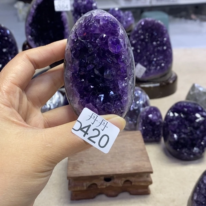 用***0紫晶未镶嵌大型摆件（非配饰）