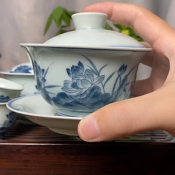 200ml荷花盖碗加两个杯子